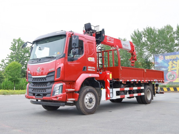 東風柳汽乘龍M3 8噸直臂隨車吊