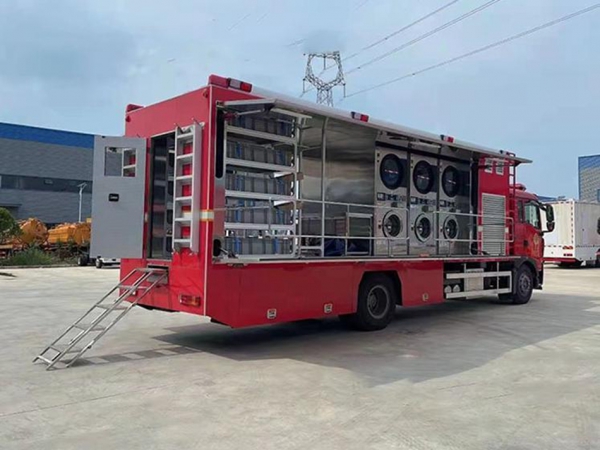 重汽豪沃被服洗滌車(chē)