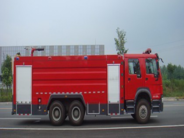 江特牌JDF5314GXFSG160型水罐消防車