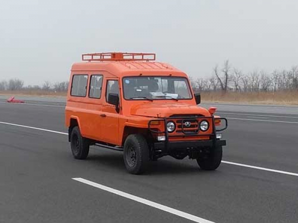 江特牌JDF5031XYBBAW6型運(yùn)兵車