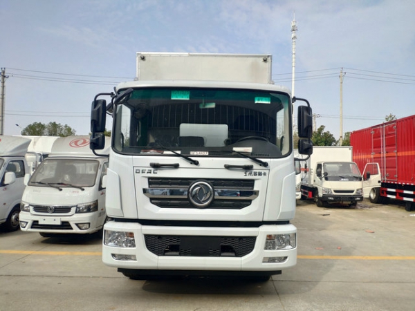 東風爆破器材運輸車（9.99噸）