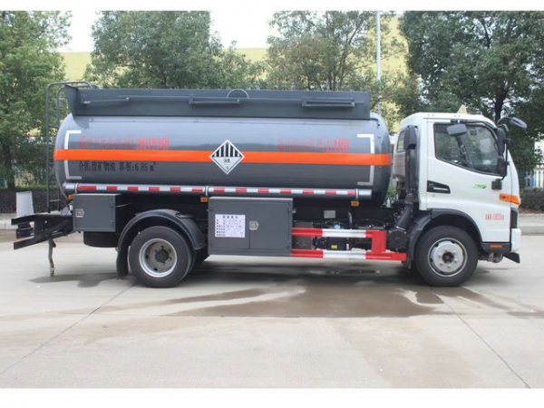 江淮廢機油槽罐車（5-6T））